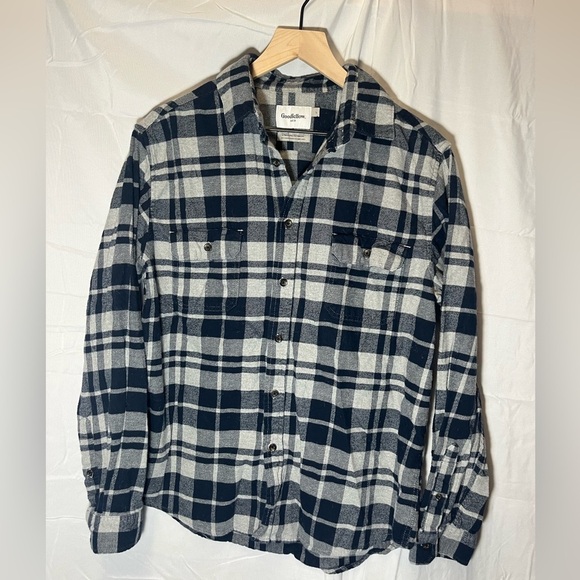 Goodfellow & Co Men's Navy and Gray Checkered Shirt - Picture 2 of 5